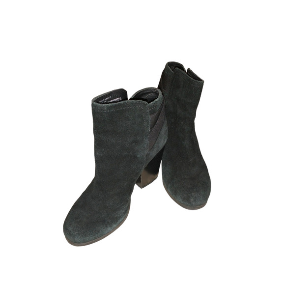 Reaction Kenneth Cole Women’s Black Suede Booties Size US 6M Normcore Fall Ready - Picture 12 of 13